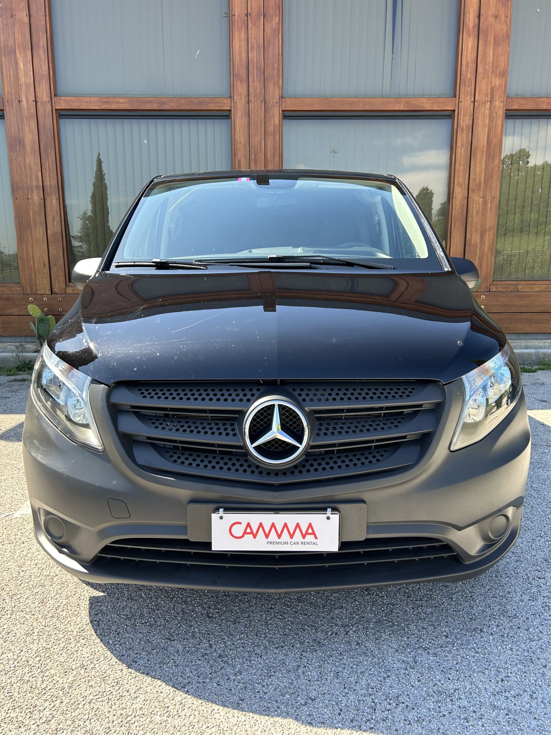 Mercedes Vito 9 posti extra long CammaRent