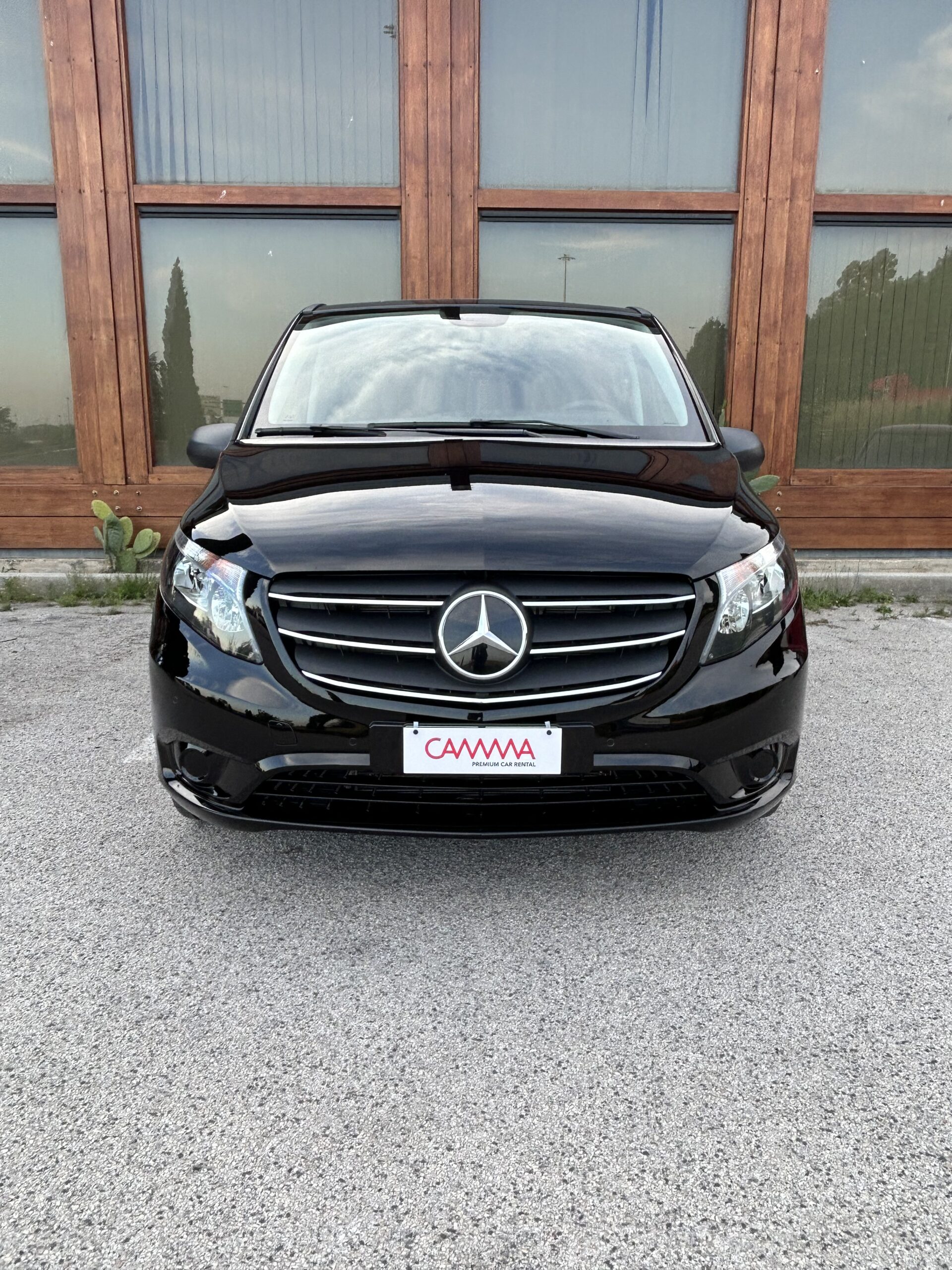 Mercedes Vito 9 posti Full Optional CammaRent